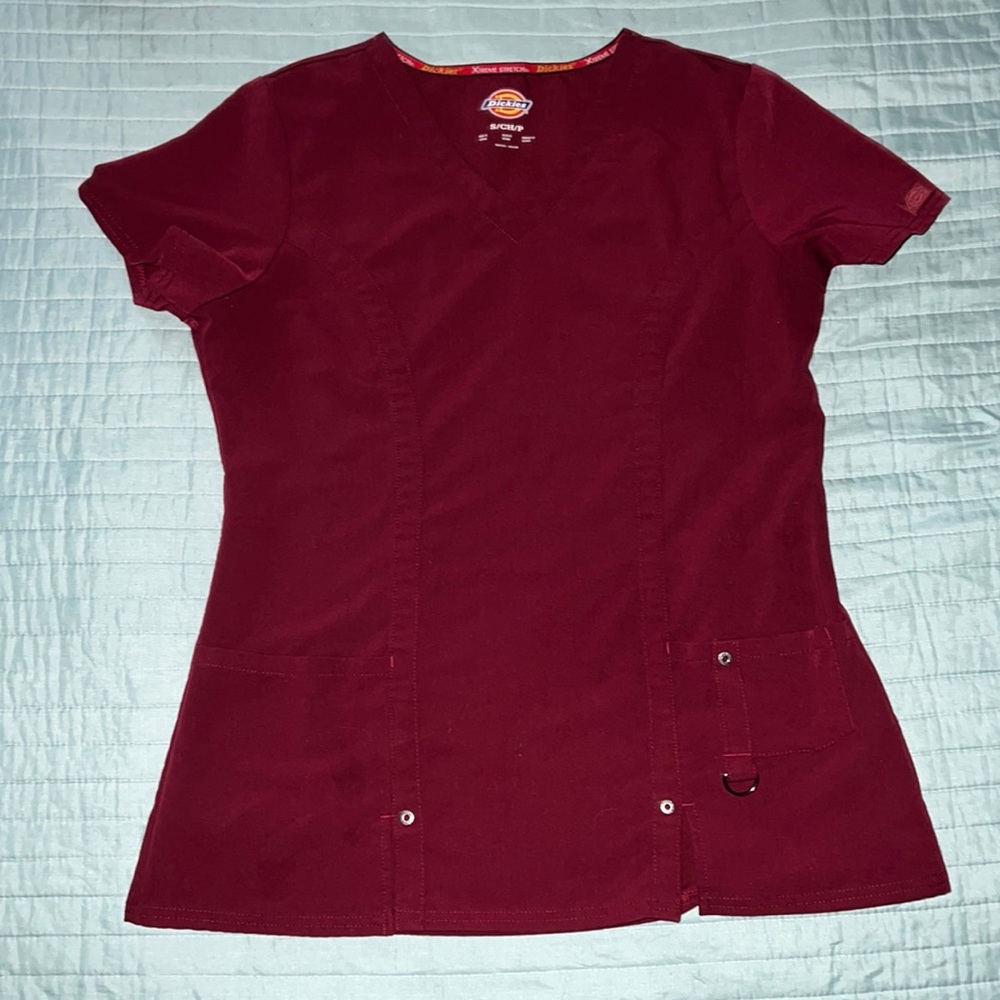 Burgundy / Wine Dickies scrub top size small